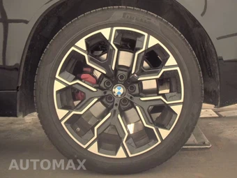 2026 BMW X3 M50 – miniatura 12