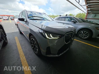 2026 BMW X3 M50 - miniatura 3