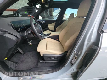 2026 BMW X3 M50 - miniatura 7
