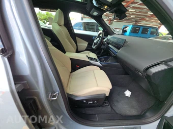 2026 BMW X3 M50 - miniatura 8