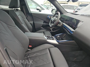 2026 BMW X3 M50 – miniatura 14