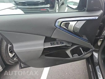 2026 BMW X3 M50 – miniatura 15
