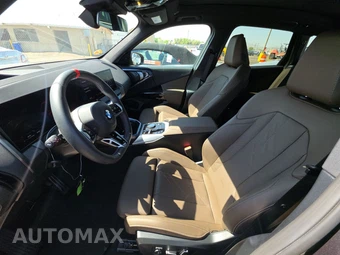 2026 BMW X3 M50 – miniatura 13