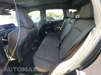 2026 BMW X3 M50 – miniatura 19