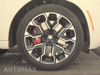 2026 BMW X3 M50 - miniatura 10