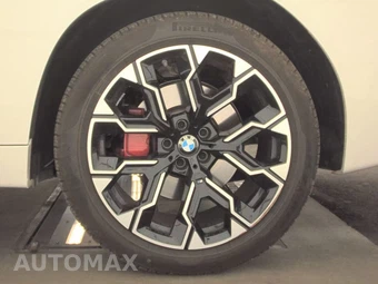 2026 BMW X3 M50 - miniatura 12