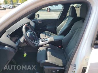 2026 BMW X3 M50 - miniatura 13