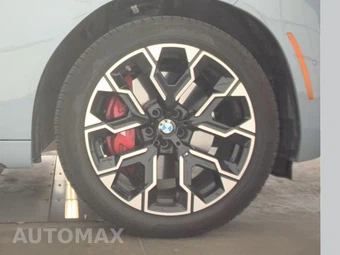 2026 BMW X3 M50 - miniatura 10