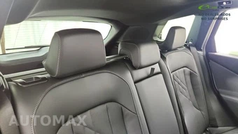 2026 BMW X3 M50 – miniatura 27
