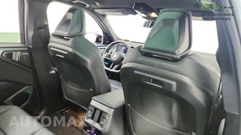 2026 BMW X3 M50 – miniatura 28