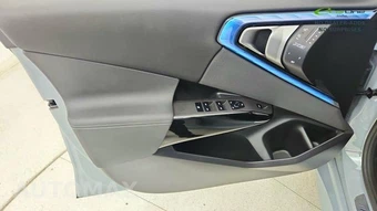 2026 BMW X3 M50 – miniatura 36