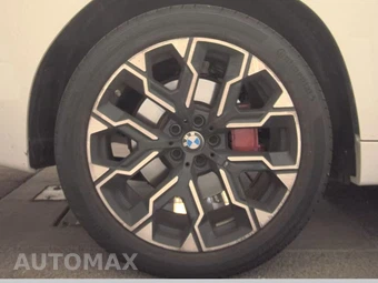 2026 BMW X3 M50 – miniatura 11