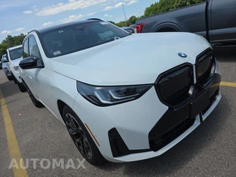 2026 BMW X3 M50 – miniatura 3