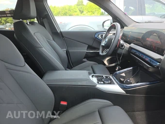 2026 BMW X3 M50 – miniatura 8