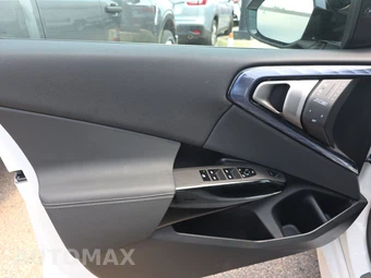 2026 BMW X3 M50 – miniatura 9