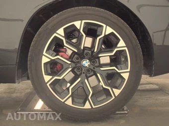2026 BMW X3 M50 – miniatura 12