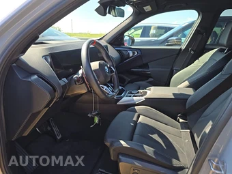 2026 BMW X3 M50 - miniatura 7