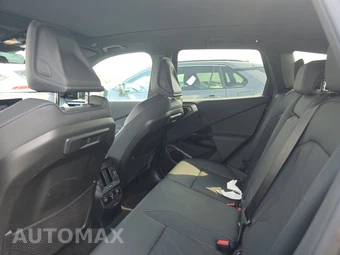 2026 BMW X3 M50 - miniatura 13