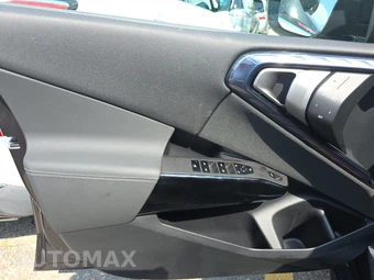2026 BMW X3 M50 - miniatura 9