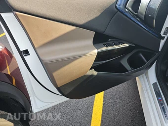 2026 BMW X3 M50 – miniatura 15