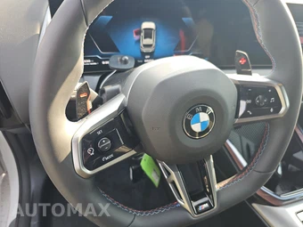 2026 BMW X3 M50 – miniatura 16