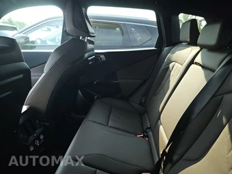 2026 BMW X3 M50 – miniatura 19
