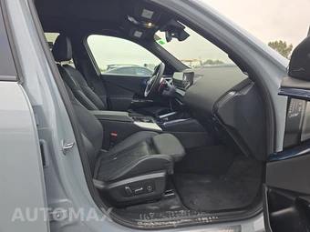 2026 BMW X3 M50 – miniatura 8