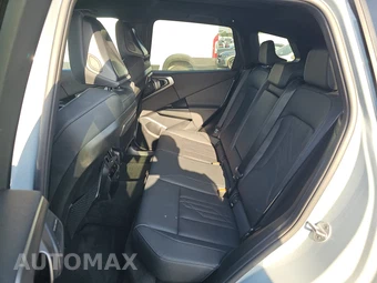 2026 BMW X3 M50 – miniatura 13