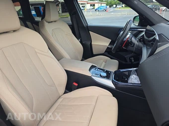 2026 BMW X3 M50 – miniatura 14