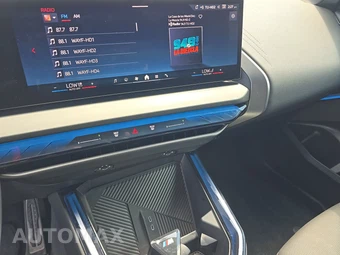 2026 BMW X3 M50 - miniatura 11