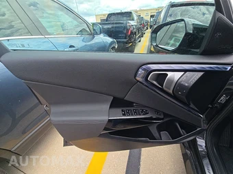 2026 BMW X3 M50 – miniatura 15
