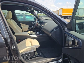 2026 BMW X3 M50 – miniatura 8