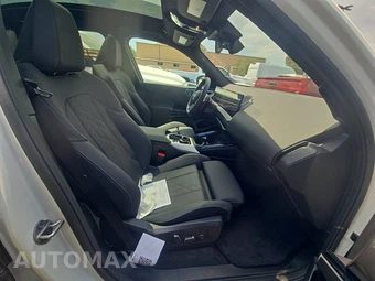 2026 BMW X3 M50 - miniatura 8