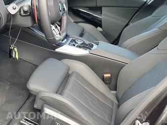 2026 BMW X3 M50 – miniatura 13