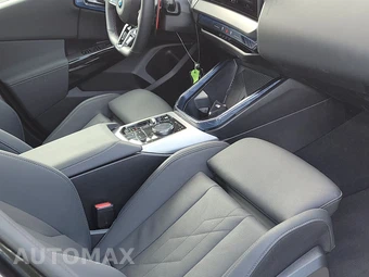2026 BMW X3 M50 – miniatura 14