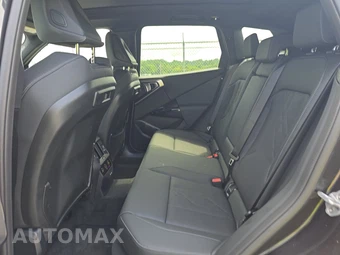 2026 BMW X3 M50 - miniatura 19