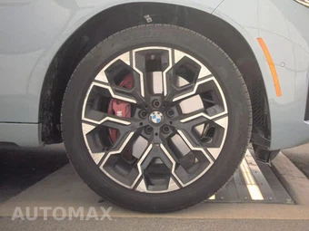 2026 BMW X3 M50 - miniatura 10