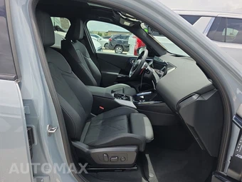 2026 BMW X3 M50 - miniatura 14