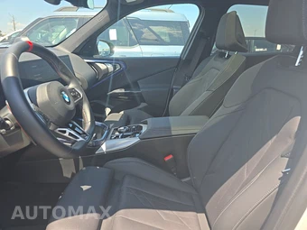2026 BMW X3 M50 – miniatura 7