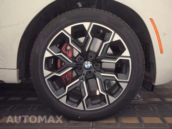 2026 BMW X3 M50 – miniatura 10