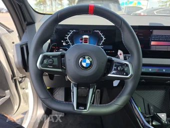 2026 BMW X3 M50 – miniatura 16