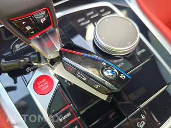 2026 BMW X5 M Competition - miniatura 8