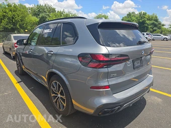 2026 BMW X5 Sports Activity Vehicle M60i xDrive – miniatura 6