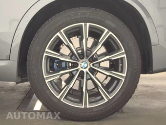 2026 BMW X5 Sports Activity Vehicle M60i xDrive – miniatura 12