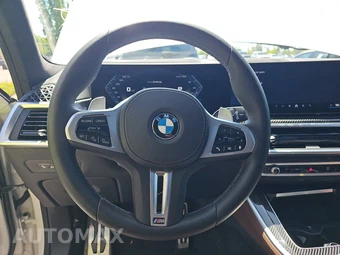 2026 BMW X5 Sports Activity Vehicle M60i xDrive - miniatura 16