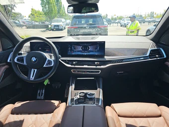2026 BMW X5 Sports Activity Vehicle M60i xDrive - miniatura 17
