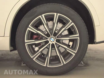 2026 BMW X5 Sports Activity Vehicle M60i xDrive - miniatura 12