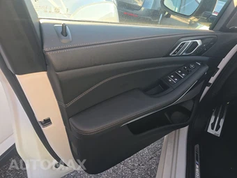 2026 BMW X5 Sports Activity Vehicle M60i xDrive - miniatura 15