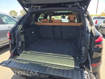 2026 BMW X5 Sports Activity Vehicle M60i xDrive - miniatura 17