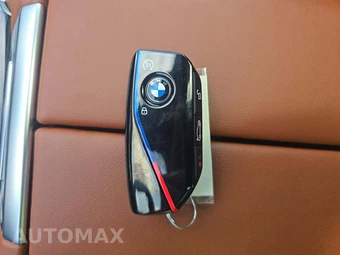 2026 BMW X5 Sports Activity Vehicle M60i xDrive – miniatura 5